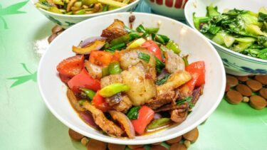【食譜】重慶家常口味回鍋肉做法，川菜必備基本款