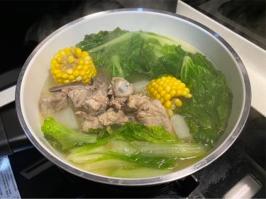 菜頭玉米排骨湯做法，簡易家常電鍋燉湯食譜